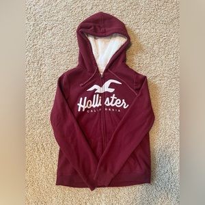 Hollister Logo Women’s Maroon Zip-Up Hoodie with Fuzzy Interior Size Small